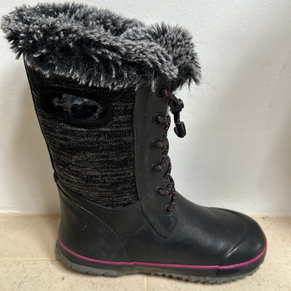 Bogs Arcata winter boot size 3Y - Picture 5 of 8